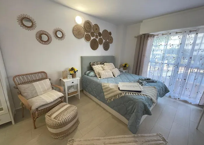 Reel Apartments- Luxury Studio With Swimming Pool.
