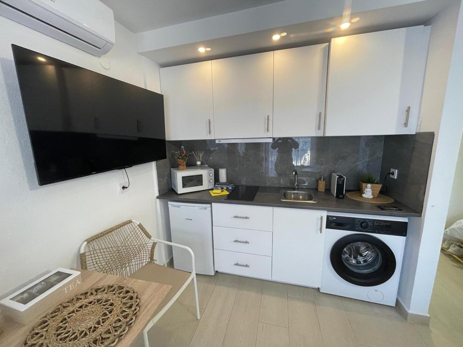 Apartment Reel Apartments- Luxury With Swimming Pool.